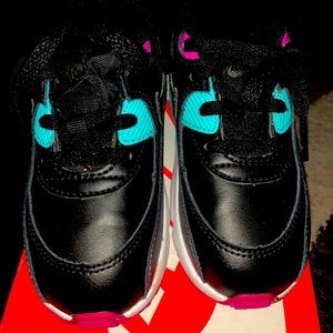 Nike toddler air max